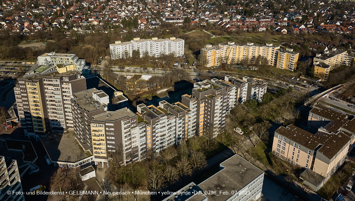 07.02.2023 - Luftbilder vom Marx-Zenrtum und Umgebung in Neuperlach